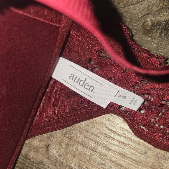 Auden Lace Bra in Deep Red - Picture 2 of 3